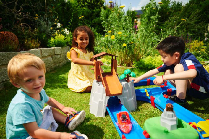 AquaPlay Wasserbahn AdventureLand